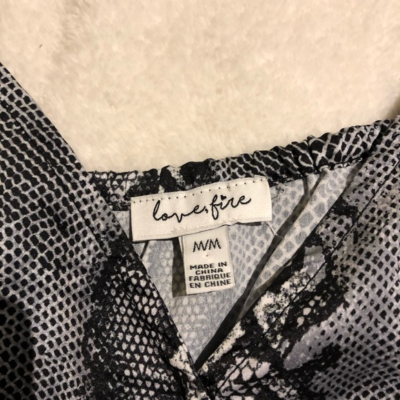 Snake skin tank top bodysuit - Picture 2 of 4